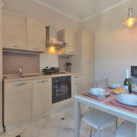 250 M From The Aquarium, Historic Center, Wi-fi, Air Conditioning Apartamento Génova