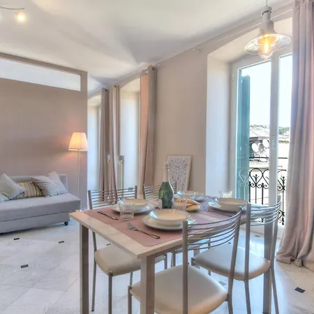 250 M From The Aquarium, Historic Center, Wi-fi, Air Conditioning * Génova